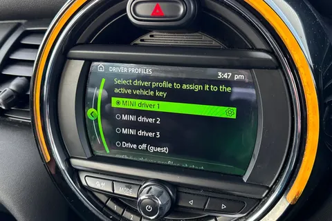 LJ19KTF Mini Hatch 1.5 One Classic Steptronic Euro 6 (s/s) 5dr Thumbnail #51