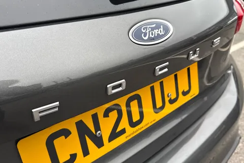 CN20UJJ Ford Focus 1.5 EcoBlue ST-Line X Auto Euro 6 (s/s) 5dr Thumbnail #32
