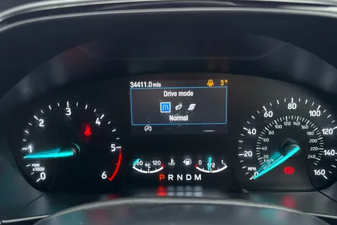 CN20UJJ Ford Focus 1.5 EcoBlue ST-Line X Auto Euro 6 (s/s) 5dr Thumbnail #45