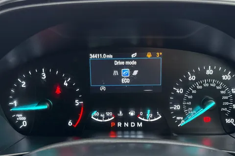 CN20UJJ Ford Focus 1.5 EcoBlue ST-Line X Auto Euro 6 (s/s) 5dr Thumbnail #46