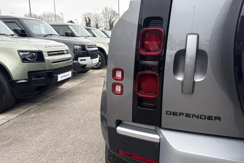 KS73YPE Land Rover Defender 110 3.0 D250 SE 5dr Thumbnail #28