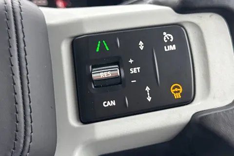 KS73YPE Land Rover Defender 110 3.0 D250 SE 5dr Thumbnail #34