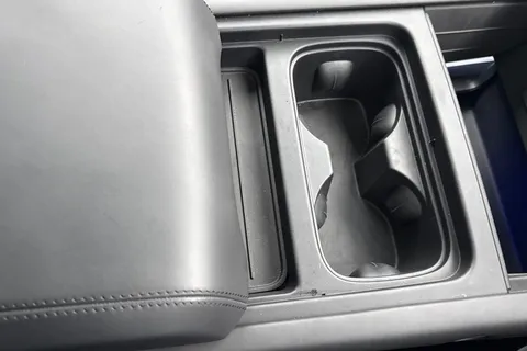 KS73YPE Land Rover Defender 110 3.0 D250 SE 5dr Thumbnail #47