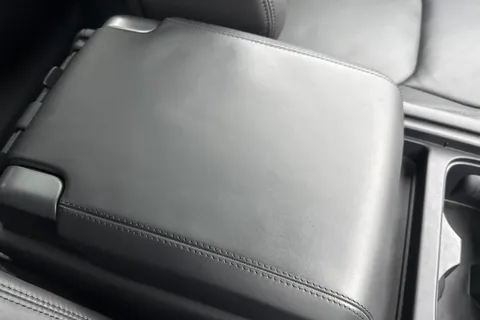 KS73YPE Land Rover Defender 110 3.0 D250 SE 5dr Thumbnail #48