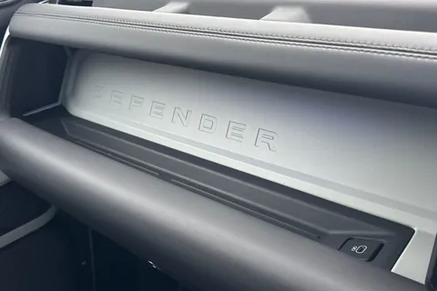 KS73YPE Land Rover Defender 110 3.0 D250 SE 5dr Thumbnail #51