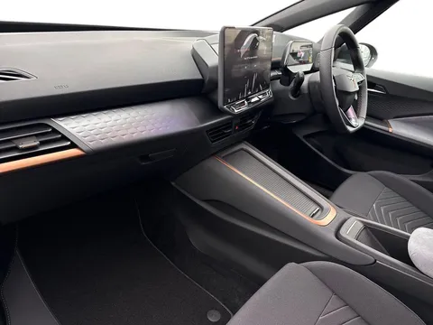  CUPRA Born e-Boost 59kWh V2 Auto 5dr Thumbnail #9