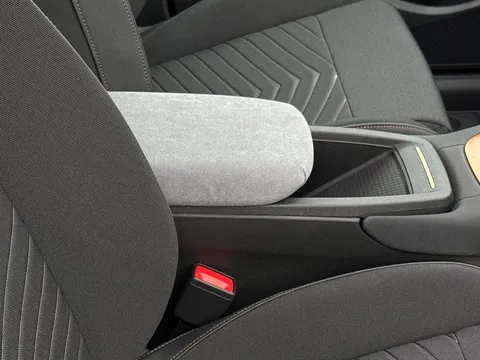  CUPRA Born e-Boost 59kWh V2 Auto 5dr Thumbnail #32