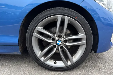 DV18YDE BMW 1 Series 2.0 120i M Sport Auto Euro 6 (s/s) 3dr Thumbnail #8