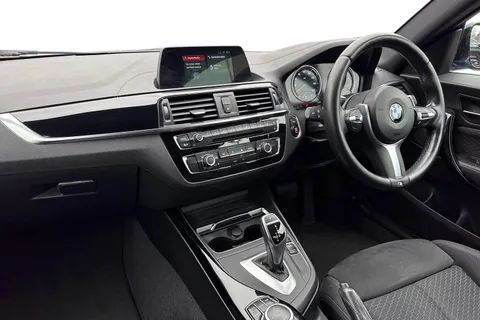 DV18YDE BMW 1 Series 2.0 120i M Sport Auto Euro 6 (s/s) 3dr Thumbnail #10