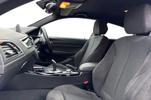 DV18YDE BMW 1 Series 2.0 120i M Sport Auto Euro 6 (s/s) 3dr Thumbnail #12