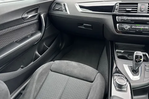 DV18YDE BMW 1 Series 2.0 120i M Sport Auto Euro 6 (s/s) 3dr Thumbnail #16