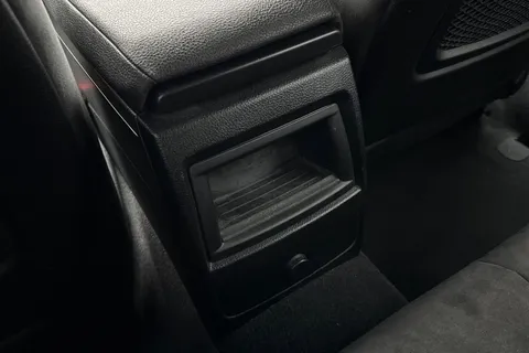 DV18YDE BMW 1 Series 2.0 120i M Sport Auto Euro 6 (s/s) 3dr Thumbnail #33