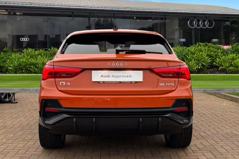 DF23WLZ Audi Q3 Black Edition 35 TFSI  150 PS S tronic Thumbnail #5
