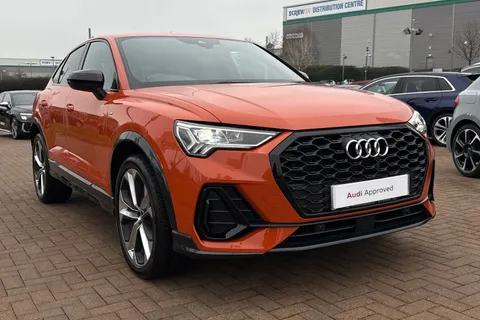 DF23WLZ Audi Q3 Black Edition 35 TFSI  150 PS S tronic Thumbnail #9