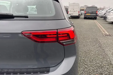 DG70HZA Volkswagen Golf 1.5 TSI 150 Style 5dr Thumbnail #27