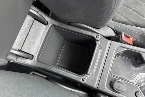 DG70HZA Volkswagen Golf 1.5 TSI 150 Style 5dr Thumbnail #42