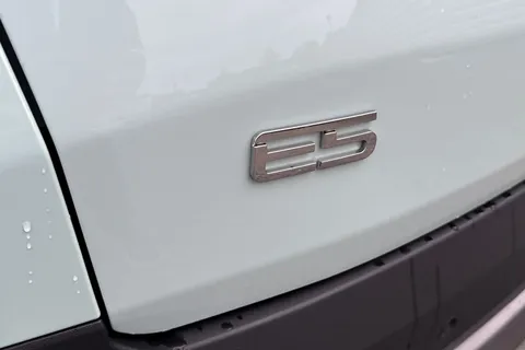  Omoda E5 61.05kWh Comfort Auto 5dr Thumbnail #33