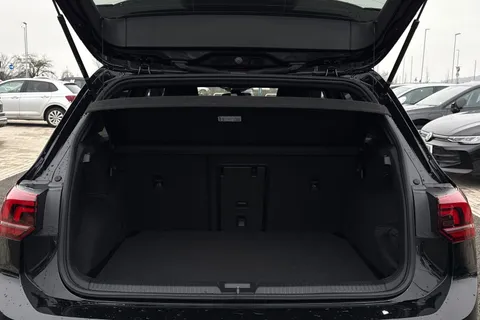 KM25SJO Volkswagen Golf 1.5 TSI 150 R-Line 5dr **18' LEEDS ALLOYS + AREA VIEW CAMERA** Thumbnail #8