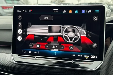 KM25SJO Volkswagen Golf 1.5 TSI 150 R-Line 5dr **18' LEEDS ALLOYS + AREA VIEW CAMERA** Thumbnail #23