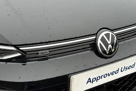 KM25SJO Volkswagen Golf 1.5 TSI 150 R-Line 5dr **18' LEEDS ALLOYS + AREA VIEW CAMERA** Thumbnail #29