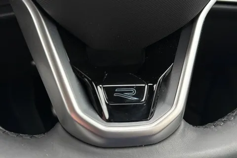 KM25SJO Volkswagen Golf 1.5 TSI 150 R-Line 5dr **18' LEEDS ALLOYS + AREA VIEW CAMERA** Thumbnail #36