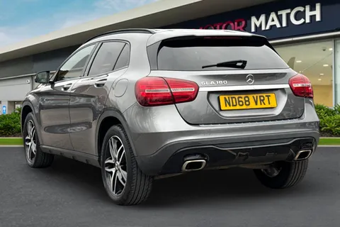 ND68VRT Mercedes-Benz Gla 1.6 GLA180 Urban Edition Euro 6 (s/s) 5dr Thumbnail #3