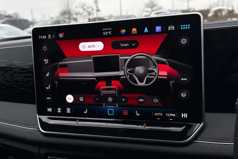 18 of 44 for VOLKSWAGEN TIGUAN 1.5 eTSI 150 Elegance 5dr DSG