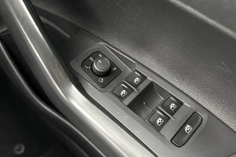 PJ24LBG Volkswagen Taigo 1.0 TSI 115 Match 5dr Thumbnail #19