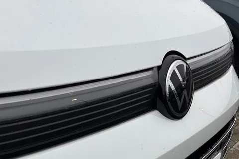 26 of 44 for VOLKSWAGEN TIGUAN 1.5 eTSI 150 Elegance 5dr DSG