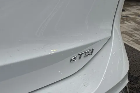 29 of 44 for VOLKSWAGEN TIGUAN 1.5 eTSI 150 Elegance 5dr DSG