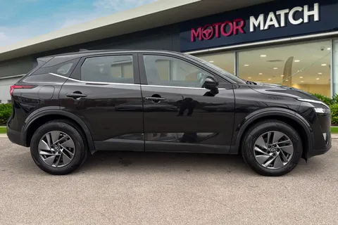 YH72EZM Nissan Qashqai 1.3 DIG-T MHEV Acenta Premium Euro 6 (s/s) 5dr Thumbnail #4