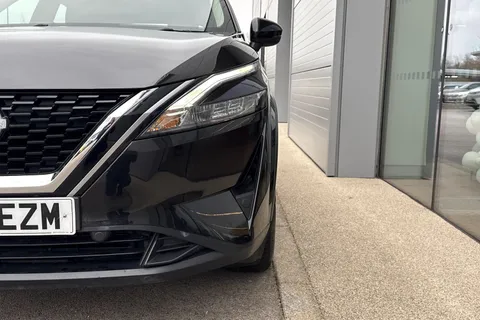 YH72EZM Nissan Qashqai 1.3 DIG-T MHEV Acenta Premium Euro 6 (s/s) 5dr Thumbnail #26