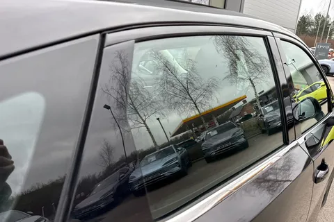 YH72EZM Nissan Qashqai 1.3 DIG-T MHEV Acenta Premium Euro 6 (s/s) 5dr Thumbnail #29