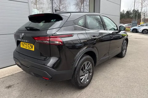 YH72EZM Nissan Qashqai 1.3 DIG-T MHEV Acenta Premium Euro 6 (s/s) 5dr Thumbnail #30