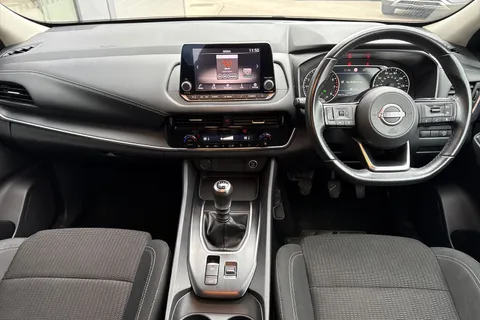 YH72EZM Nissan Qashqai 1.3 DIG-T MHEV Acenta Premium Euro 6 (s/s) 5dr Thumbnail #31