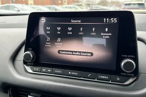 YH72EZM Nissan Qashqai 1.3 DIG-T MHEV Acenta Premium Euro 6 (s/s) 5dr Thumbnail #45