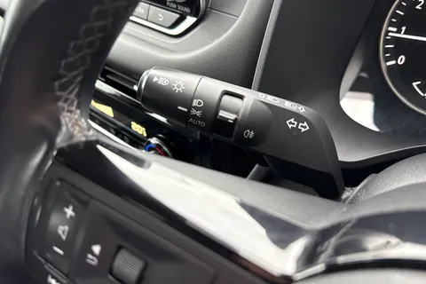 YH72EZM Nissan Qashqai 1.3 DIG-T MHEV Acenta Premium Euro 6 (s/s) 5dr Thumbnail #54