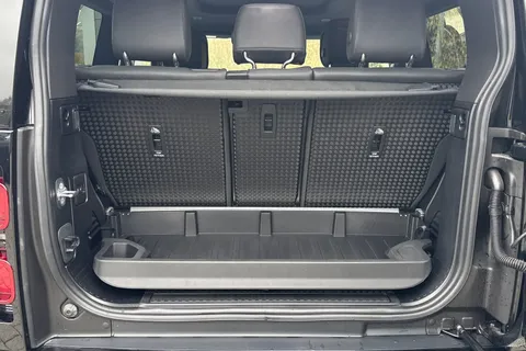 KT25DNO Land Rover Defender 90 3.0 D350 X-Dynamic HSE 3dr Thumbnail #11