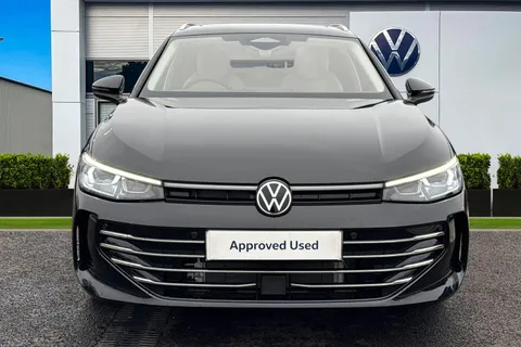 KP75LNO Volkswagen Passat 1.5 TSI eHybrid 272 Elegance 5dr DSG**LEATHER + 19' LEEDS ALLOYS + WINTER P Thumbnail #7