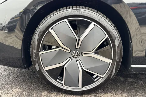 KP75LNO Volkswagen Passat 1.5 TSI eHybrid 272 Elegance 5dr DSG**LEATHER + 19' LEEDS ALLOYS + WINTER P Thumbnail #13
