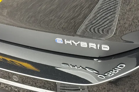 KP75LNO Volkswagen Passat 1.5 TSI eHybrid 272 Elegance 5dr DSG**LEATHER + 19' LEEDS ALLOYS + WINTER P Thumbnail #27