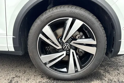 DK25ZKJ Volkswagen T-Roc 2.0 TDI 150 EVO R-Line 5dr DSG **18' ALLOYS, PAN ROOF** Thumbnail #11