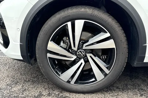 DK25ZKJ Volkswagen T-Roc 2.0 TDI 150 EVO R-Line 5dr DSG **18' ALLOYS, PAN ROOF** Thumbnail #12