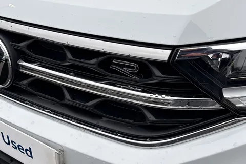 DK25ZKJ Volkswagen T-Roc 2.0 TDI 150 EVO R-Line 5dr DSG **18' ALLOYS, PAN ROOF** Thumbnail #27