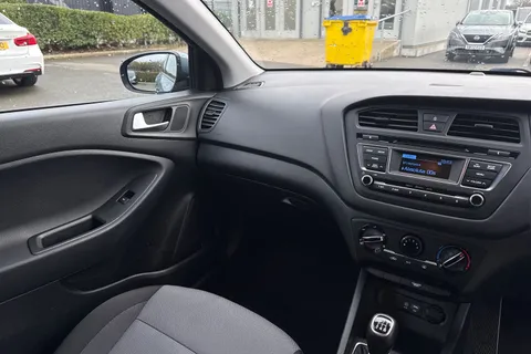 DC66YMT Hyundai I20 1.2 SE 3dr Thumbnail #20