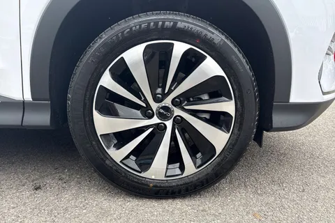 BYD Seal U 1.5 DM-i 18.3kWh Boost CVT Auto Euro 6 (s/s) 5dr Thumbnail #23