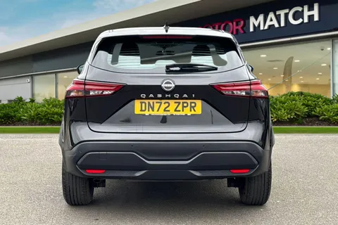 DN72ZPR Nissan Qashqai 1.3 DIG-T MHEV Acenta Premium XTRON Euro 6 (s/s) 5dr Thumbnail #5