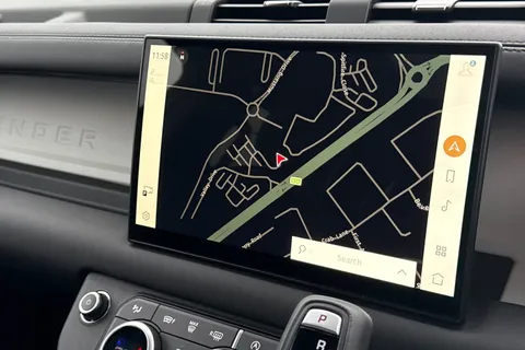 KW25GXX Land Rover Defender 130 3.0 D350 X-Dynamic SE 5dr Thumbnail #13