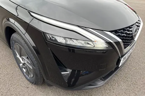 DN72ZPR Nissan Qashqai 1.3 DIG-T MHEV Acenta Premium XTRON Euro 6 (s/s) 5dr Thumbnail #26