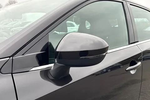 DN72ZPR Nissan Qashqai 1.3 DIG-T MHEV Acenta Premium XTRON Euro 6 (s/s) 5dr Thumbnail #30